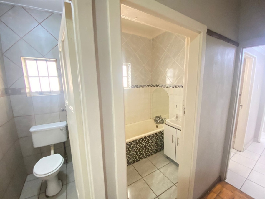 5 Bedroom Property for Sale in Willows Free State